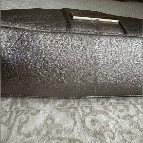 Kenneth Cole Purse - Picture 13 of 16
